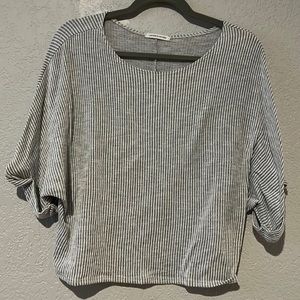 Gray striped 3/4 length sleeve shirt